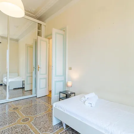 Beautiful In With Kitchen Apartment *