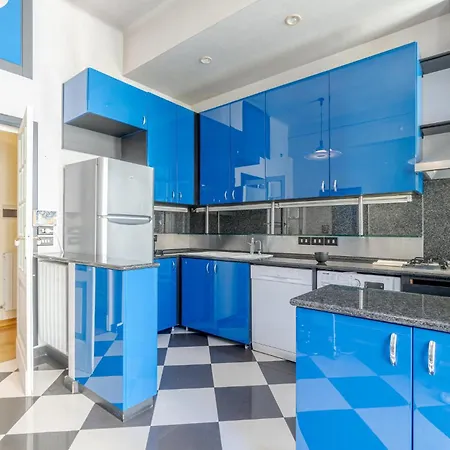 Beautiful In With Kitchen